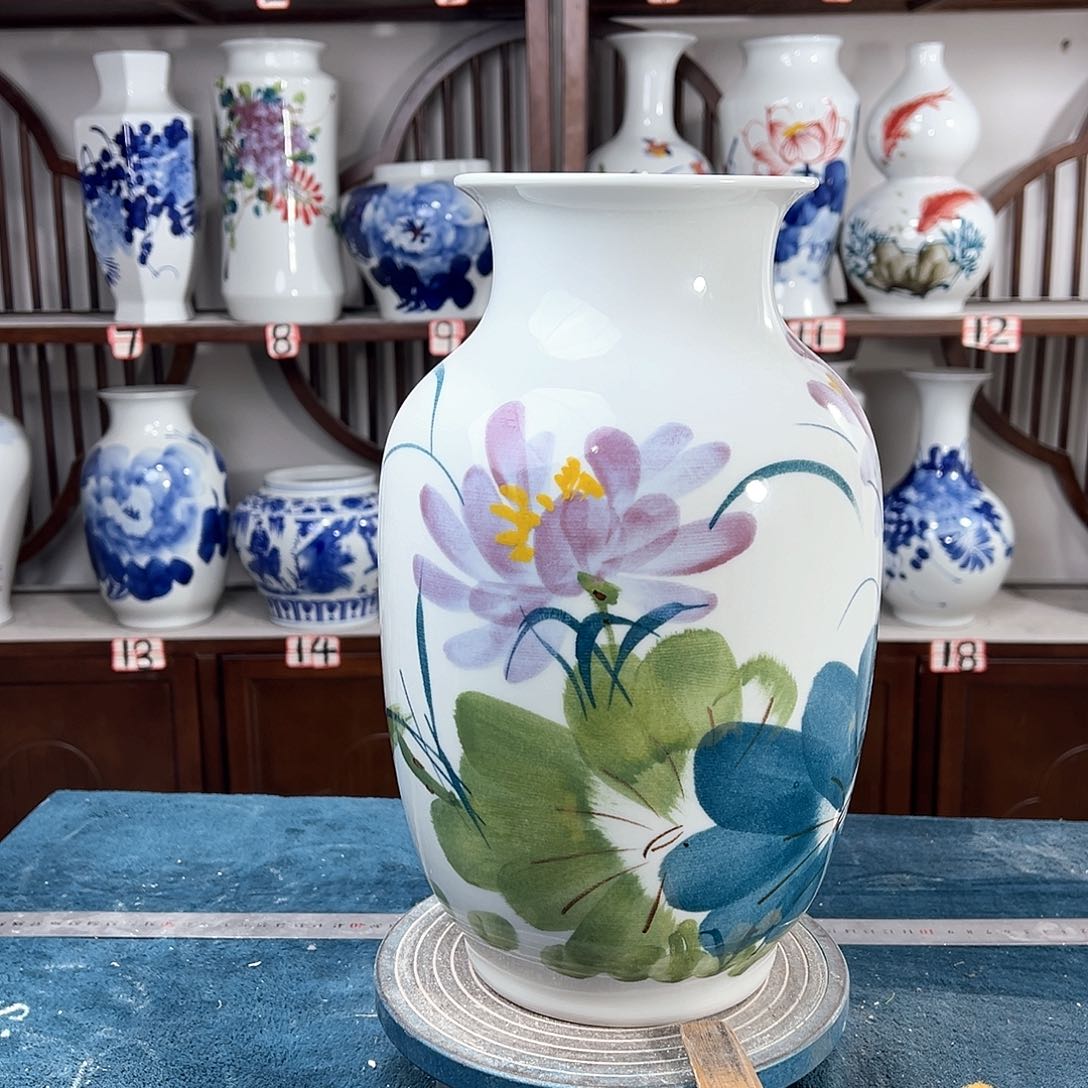 摆件景德镇陶瓷大冬紫荷