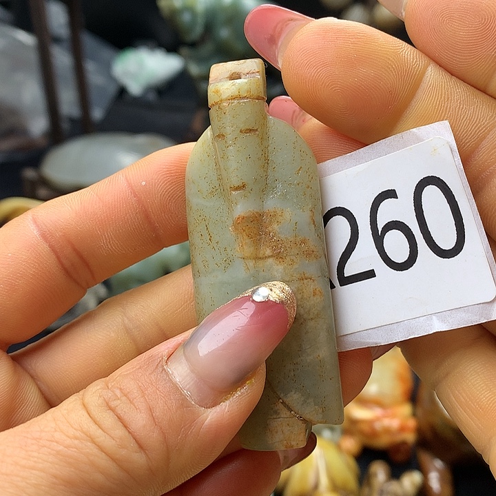 和田玉未镶嵌车挂