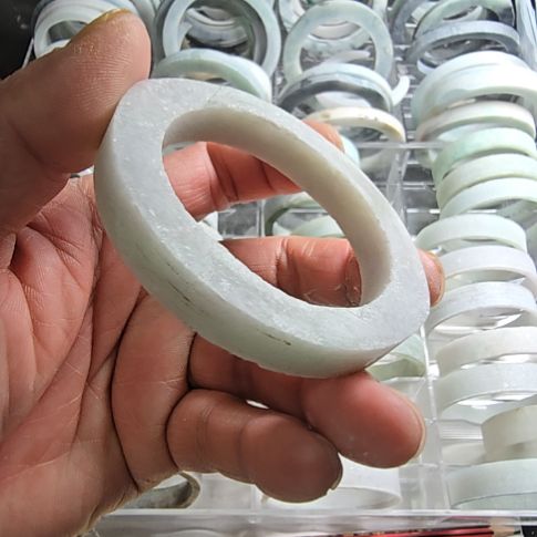 翡翠手镯未镶嵌手镯定制贵妃