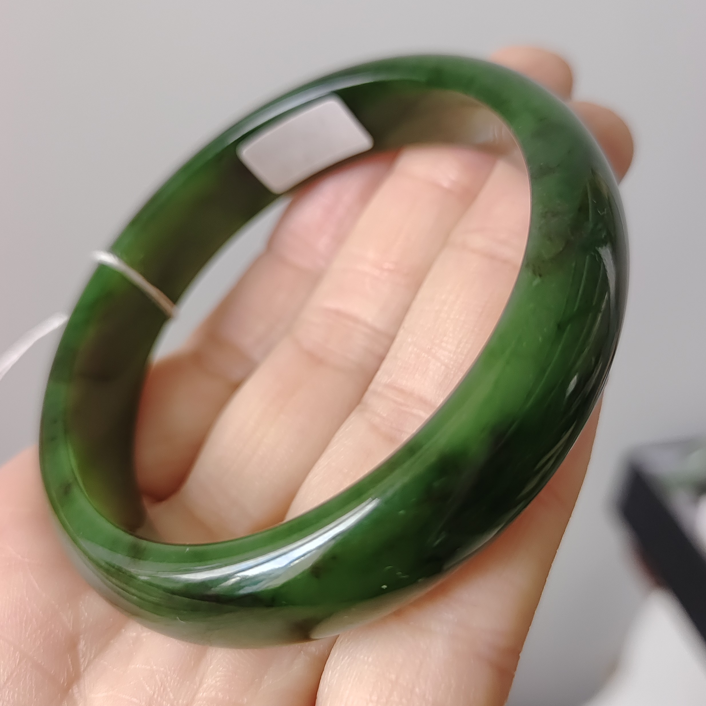 俄罗斯红皮碧玉菠菜绿女士带证书经典手镯首饰款式