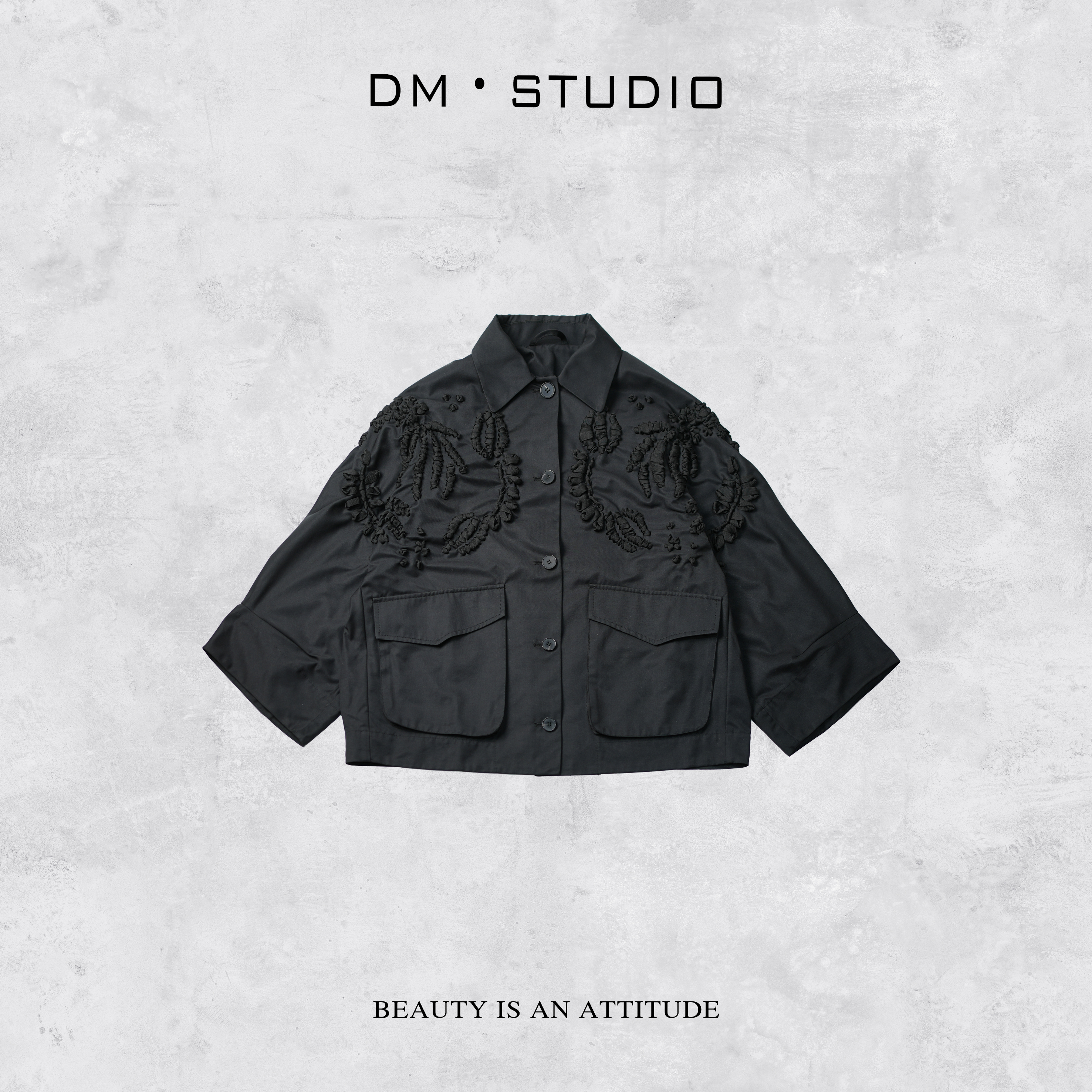 DEDM•STUDIO/气质设计感重工绣花翻领宽松衬衫外套（25XY0208）