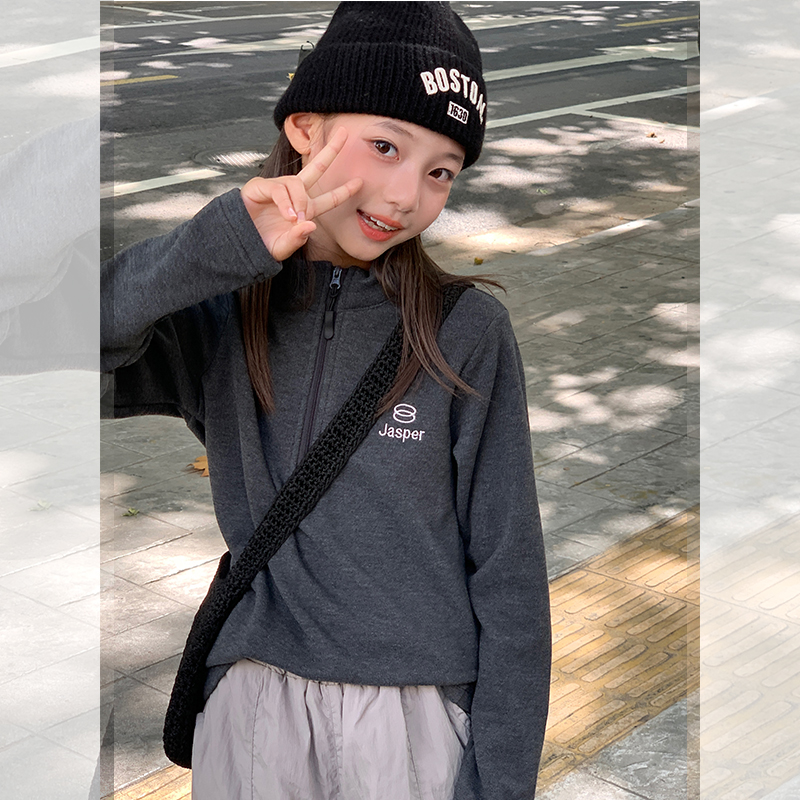 西西家女童2025秋冬款潮流字母印花打底衫儿童休闲百搭上衣JX9203