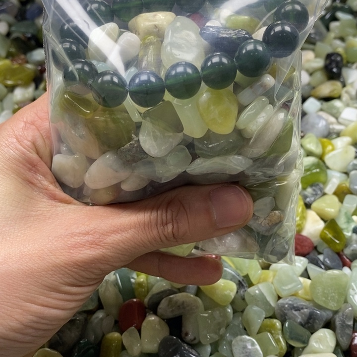 蛇纹石玉鱼缸石未镶嵌