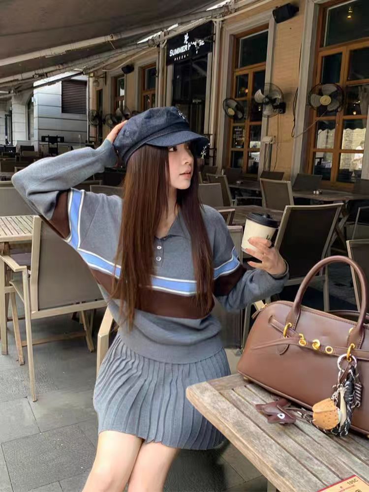 05897【25.12.24】撞色翻领长袖针织上衣短裙两件套 C13