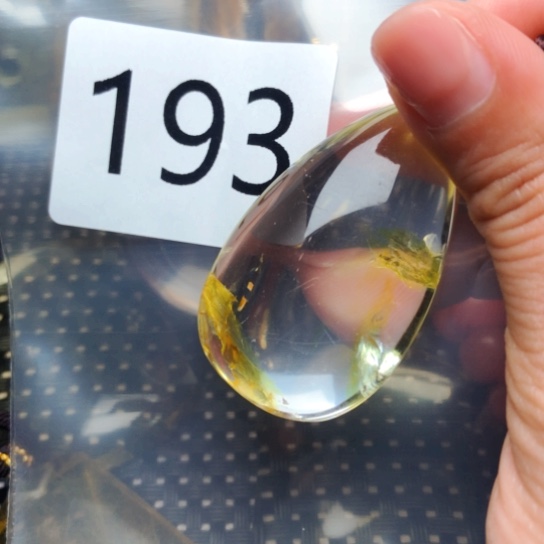 水晶颈饰未镶嵌往**缘