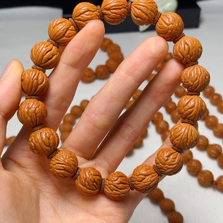 桃核手串13mm左右野生红锦鲤单圈