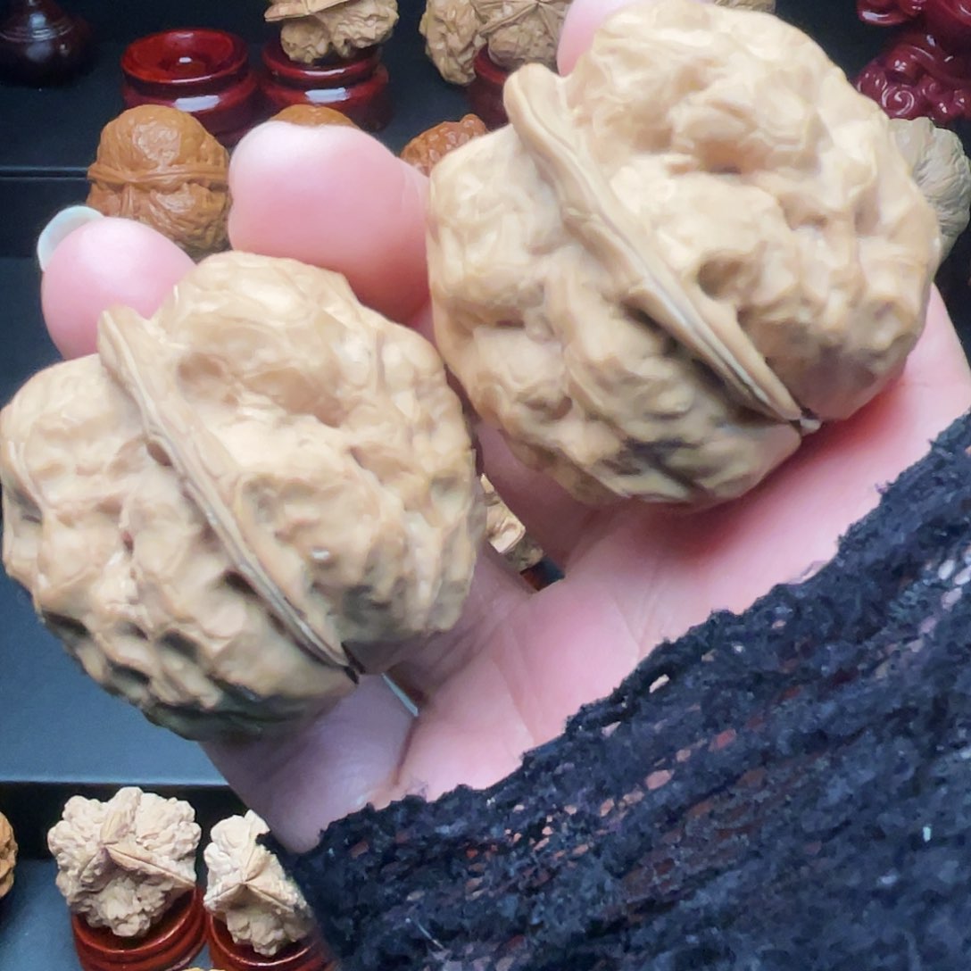 文玩核桃吊坠疙瘩包