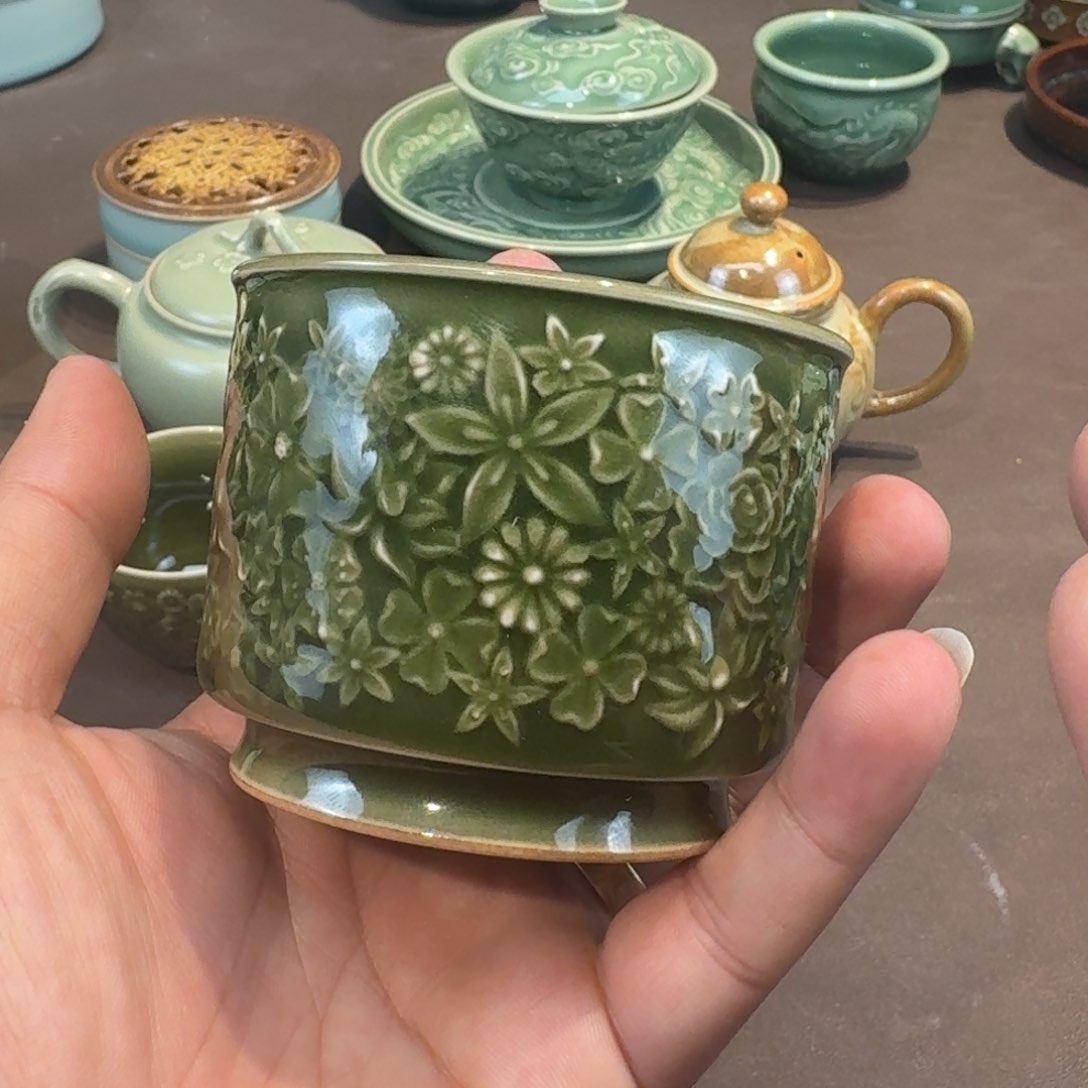 杯龙泉青瓷茶具微瑕