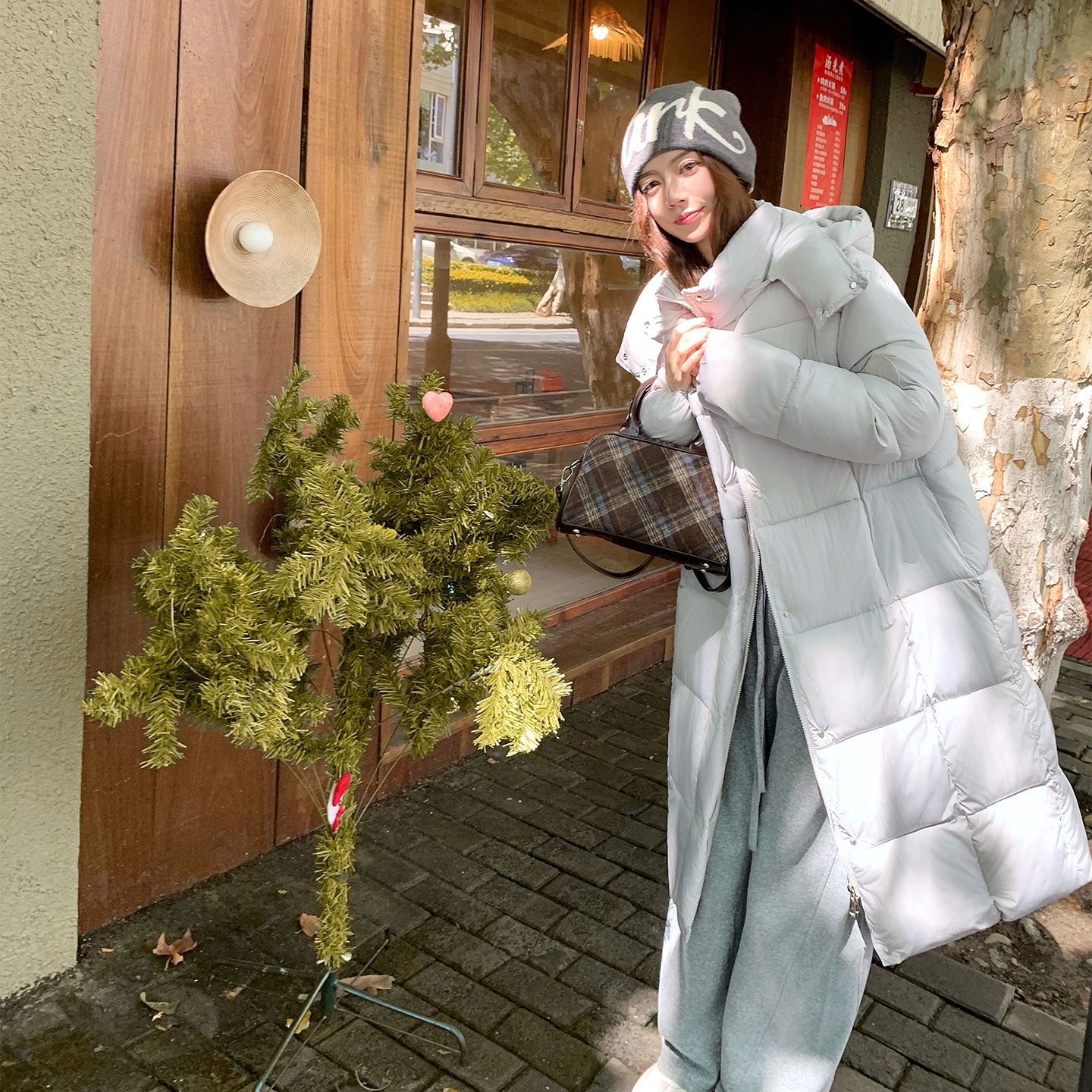 冬季连帽时尚休闲风反光夜视长款拉链宽松韩版显瘦保暖百搭收腰