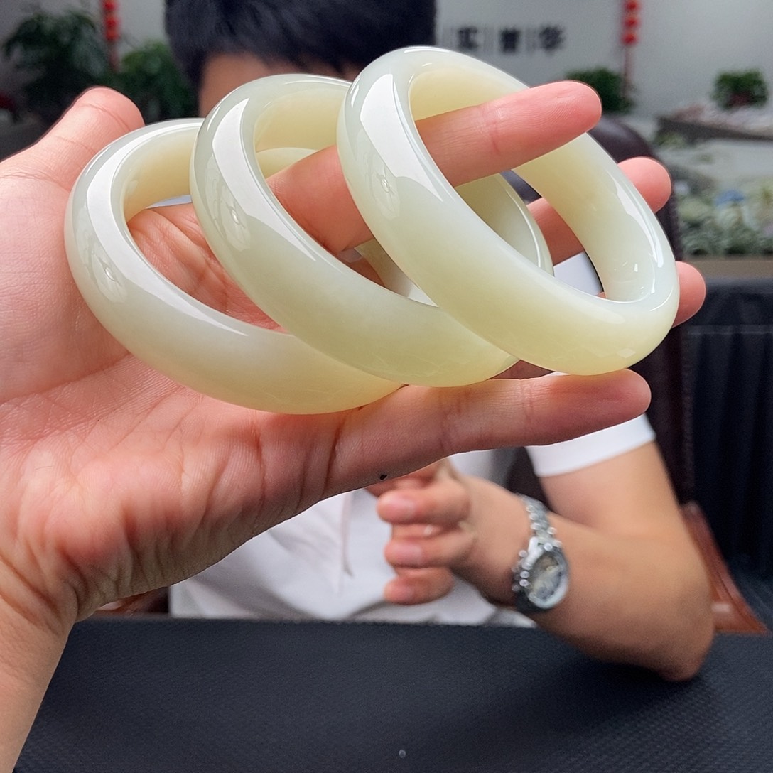 和田玉手镯未镶嵌53-64颜色多样性发拍一发一