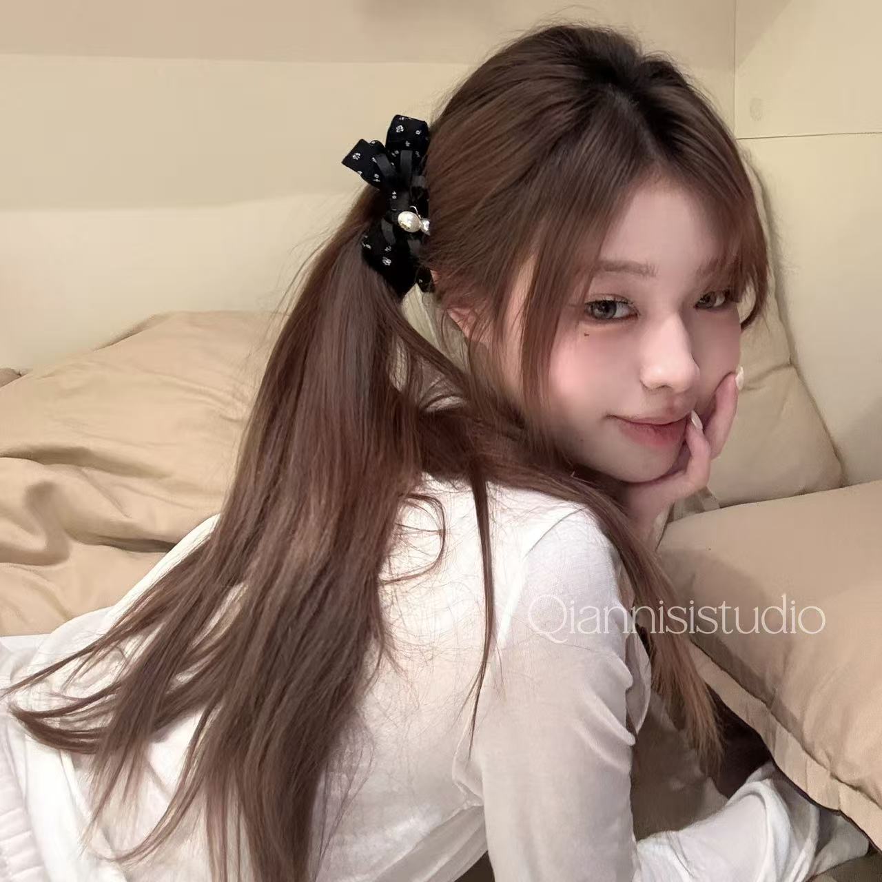 F215黑色碎花蝴蝶结白珠泡菜款香蕉夹发夹