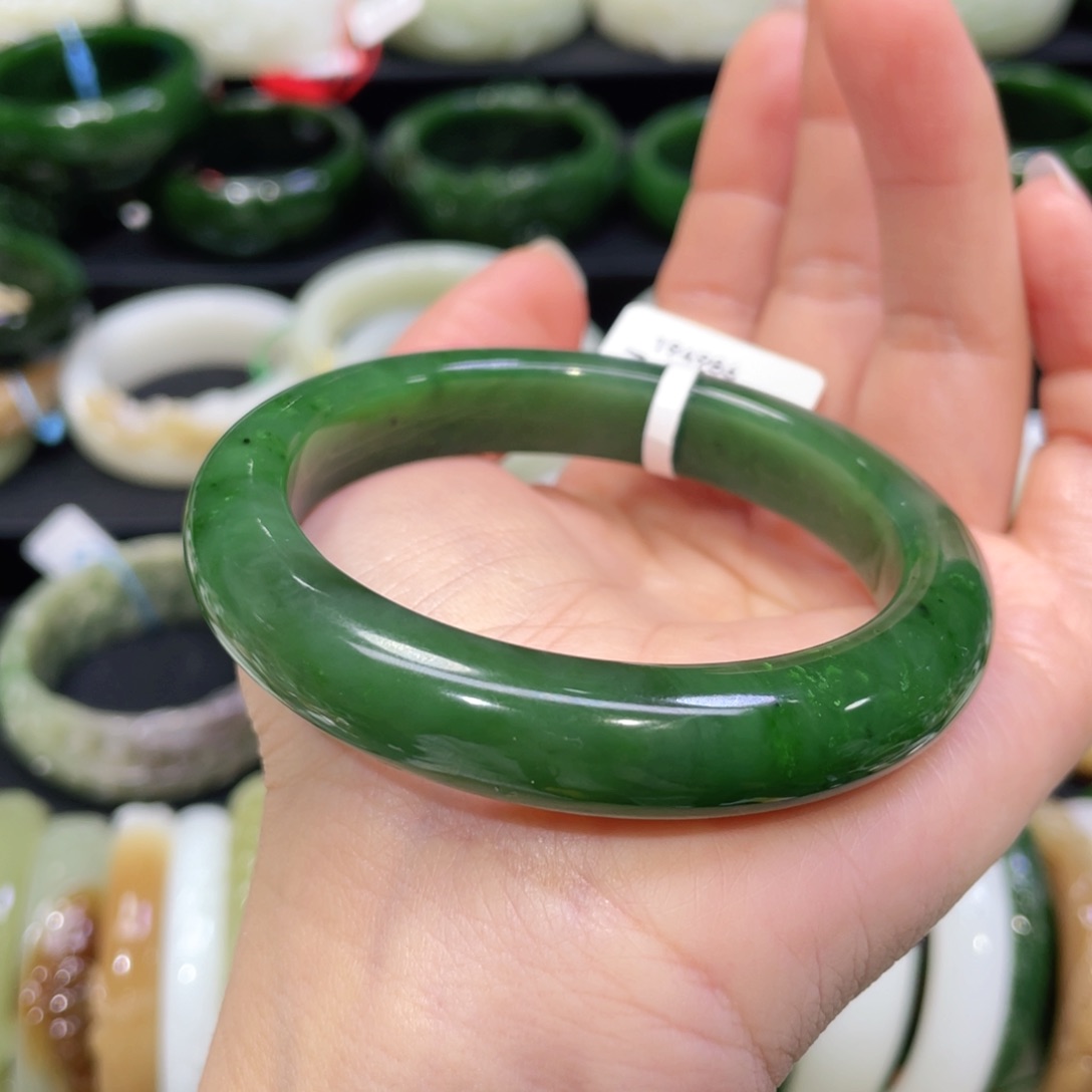未镶嵌手镯和田玉47