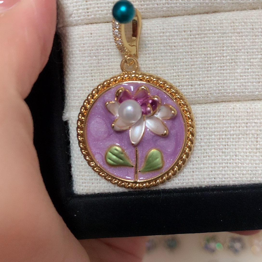 淡水珍珠颈饰合金