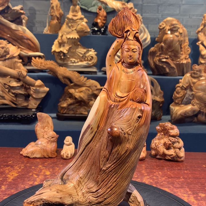 柏木（崖柏）根雕摆件