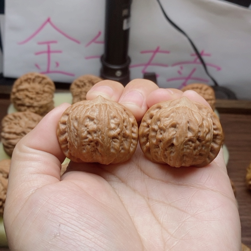 【闪购商品】吊坠文玩核桃35尺战谷