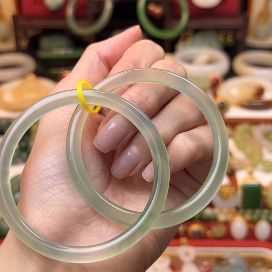 玛瑙/玉髓手镯未镶嵌53