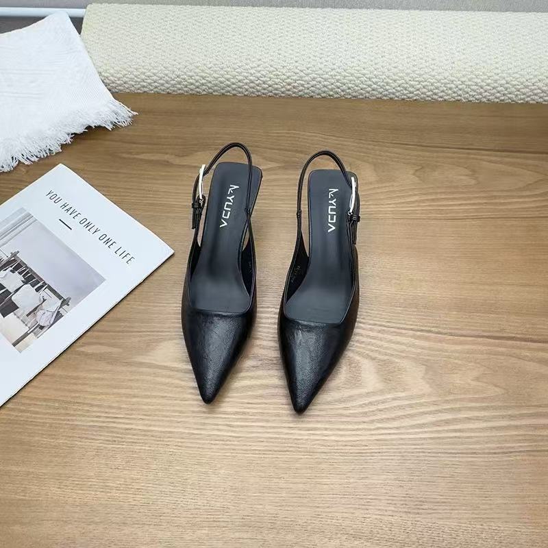 25012  新款法式时尚气质细跟尖头半包凉鞋