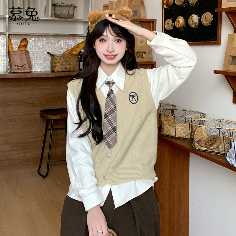 慕兔学院风套装女冬2025新款坎肩叠穿针织马甲背心长袖衬衫两件套