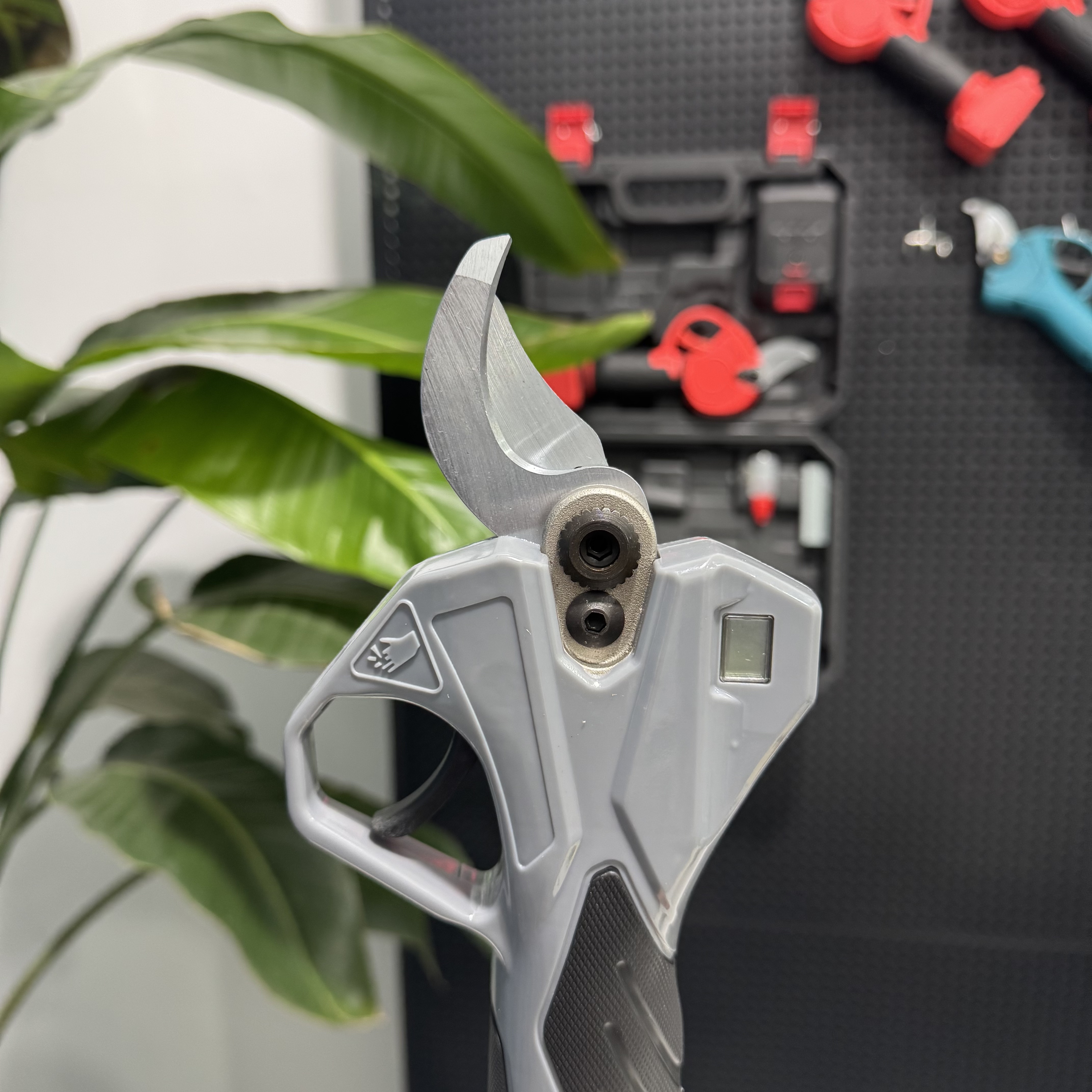 【新7.5款】锂电电动修枝剪充电式无线强力粗枝果树大电池园林专用