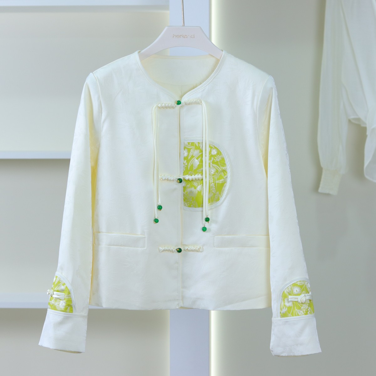 莉推荐 麦迪尚品【子xi】O-763 女装盘扣提花新中式外套新款撤柜