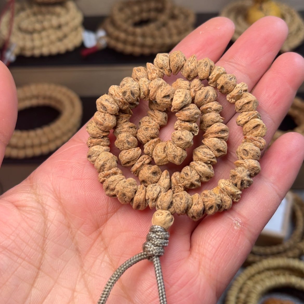 【闪购商品】柏香籽/百香籽吊坠