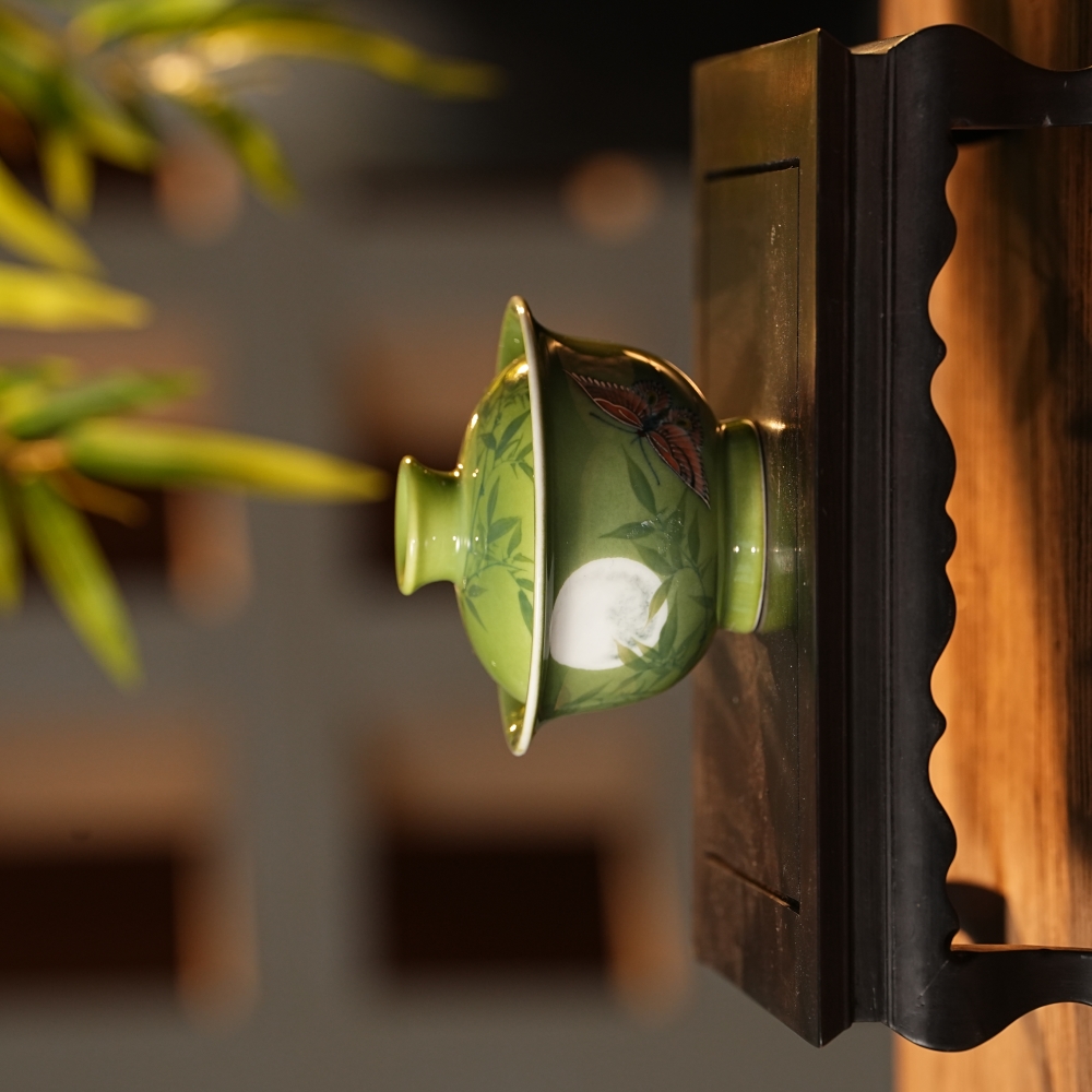 良朋柴窑 五彩月光蝴蝶盖碗L