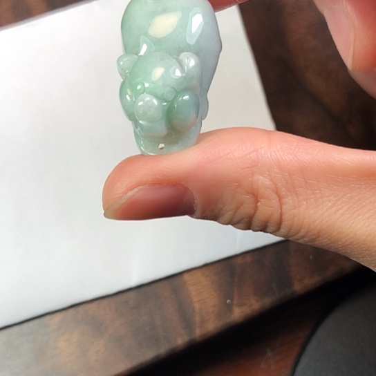 翡翠未镶嵌颈饰缅甸A货，每天下午1点半开播