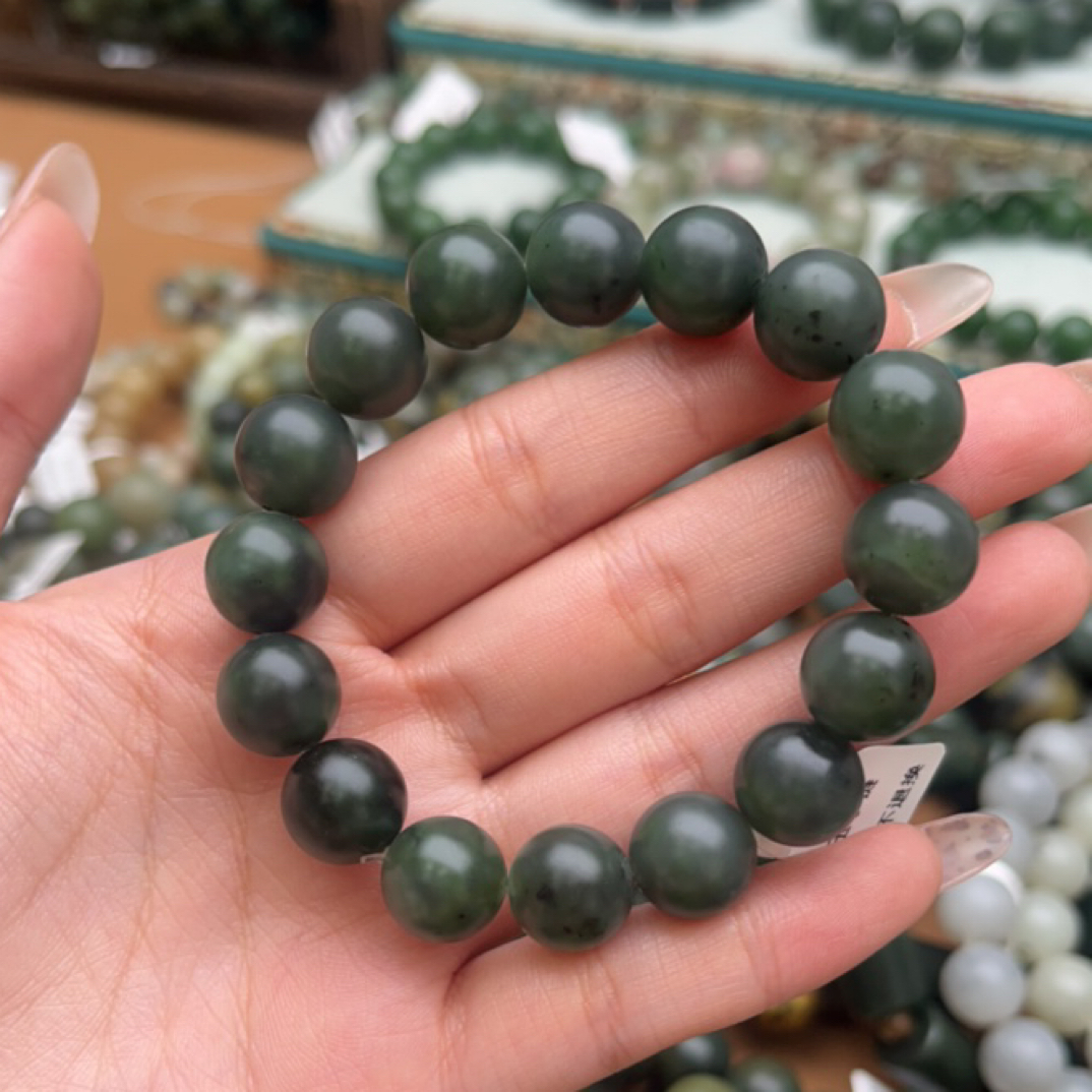 和田玉手串1206d拍一发一