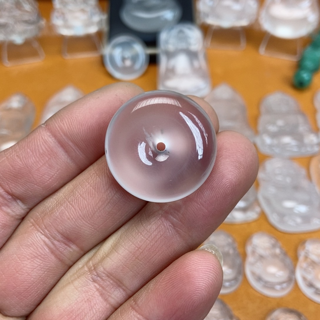 石英质玉吊坠未镶嵌