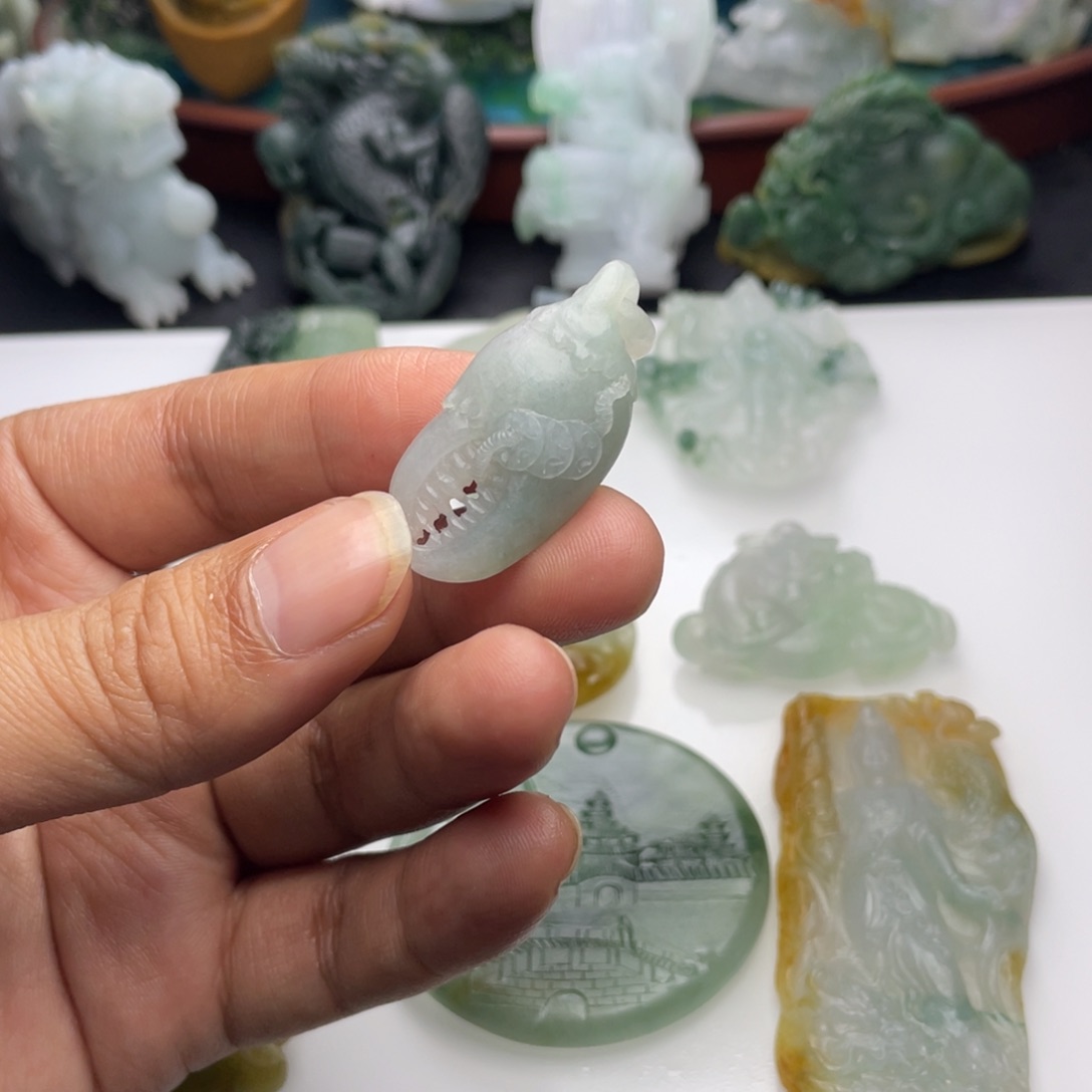 定制翡翠未镶嵌有钱人