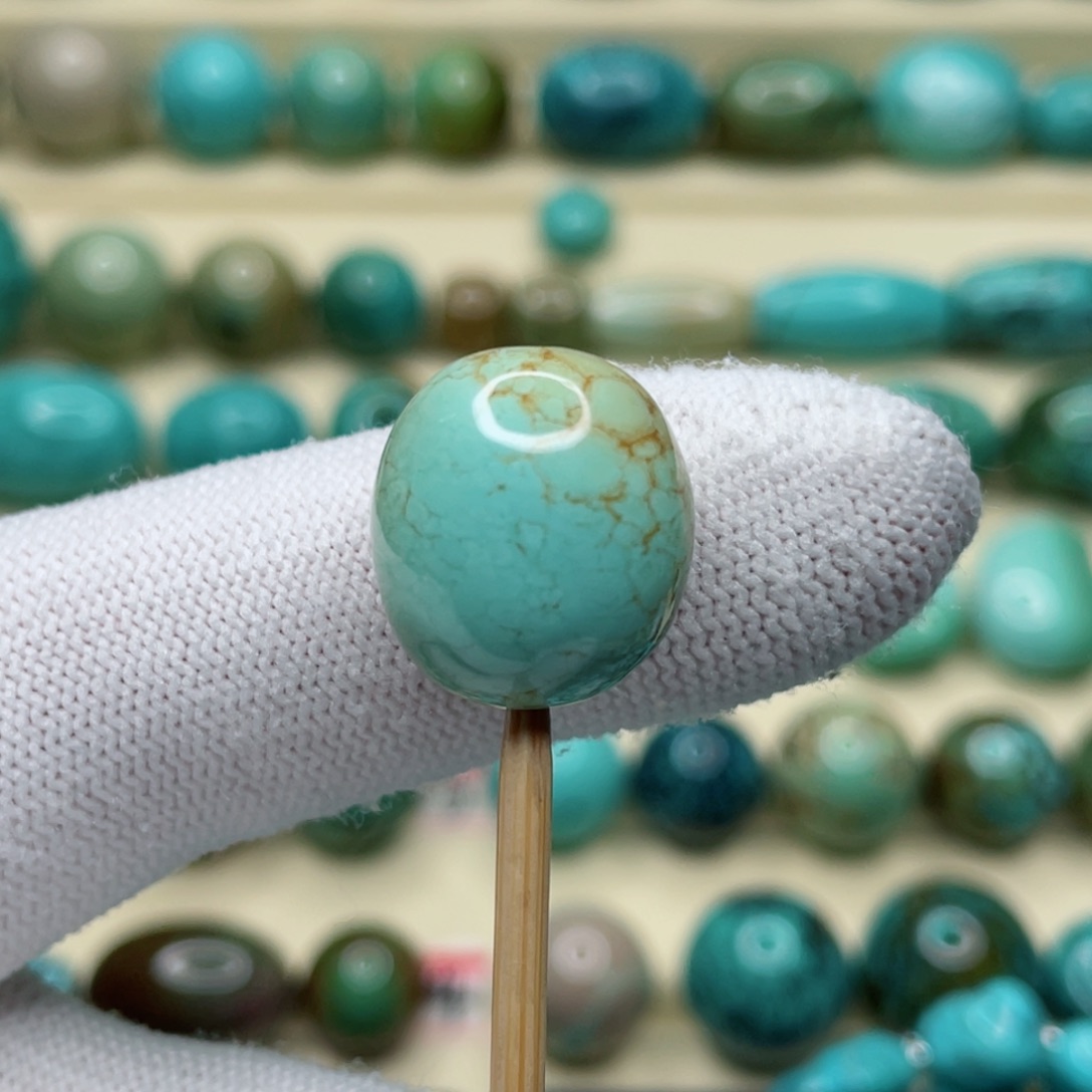 未镶嵌绿松石珠宝奇石