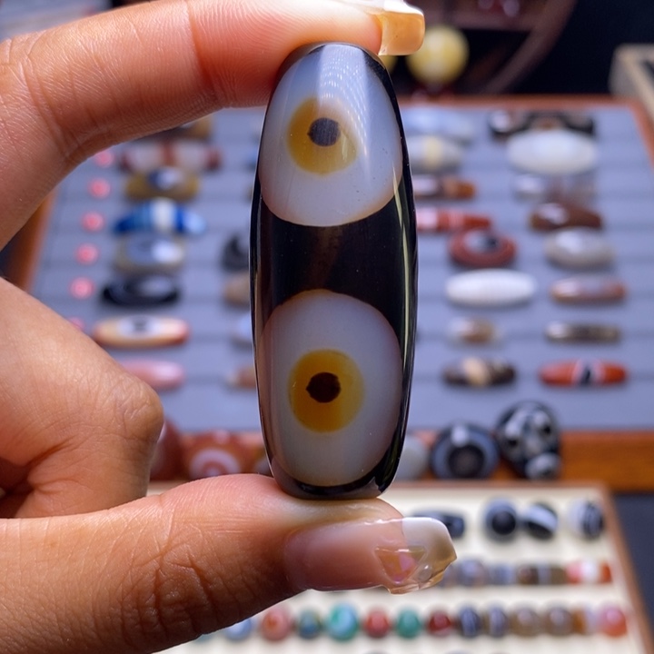 刘***p玛瑙/玉髓颈饰未镶嵌