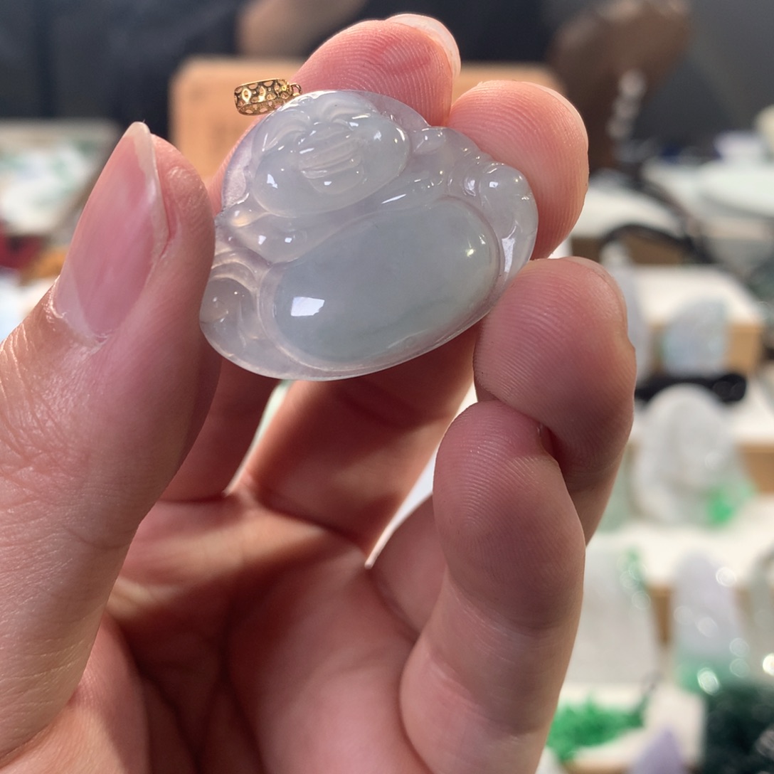 翡翠颈饰未镶嵌佛公