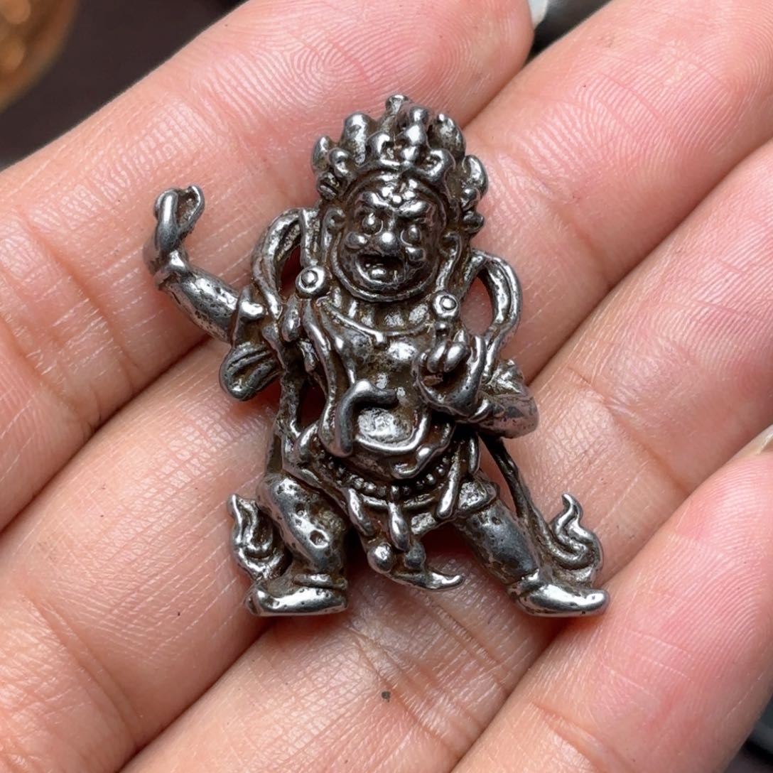 铜星月菩提吊坠项链