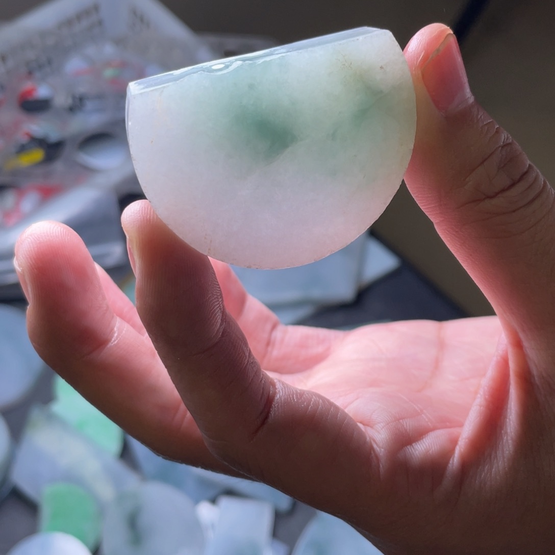 未镶嵌定制翡翠  