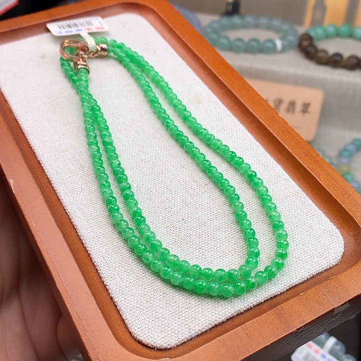 翡翠合金手链冰甜美果阳绿长毛链，炸