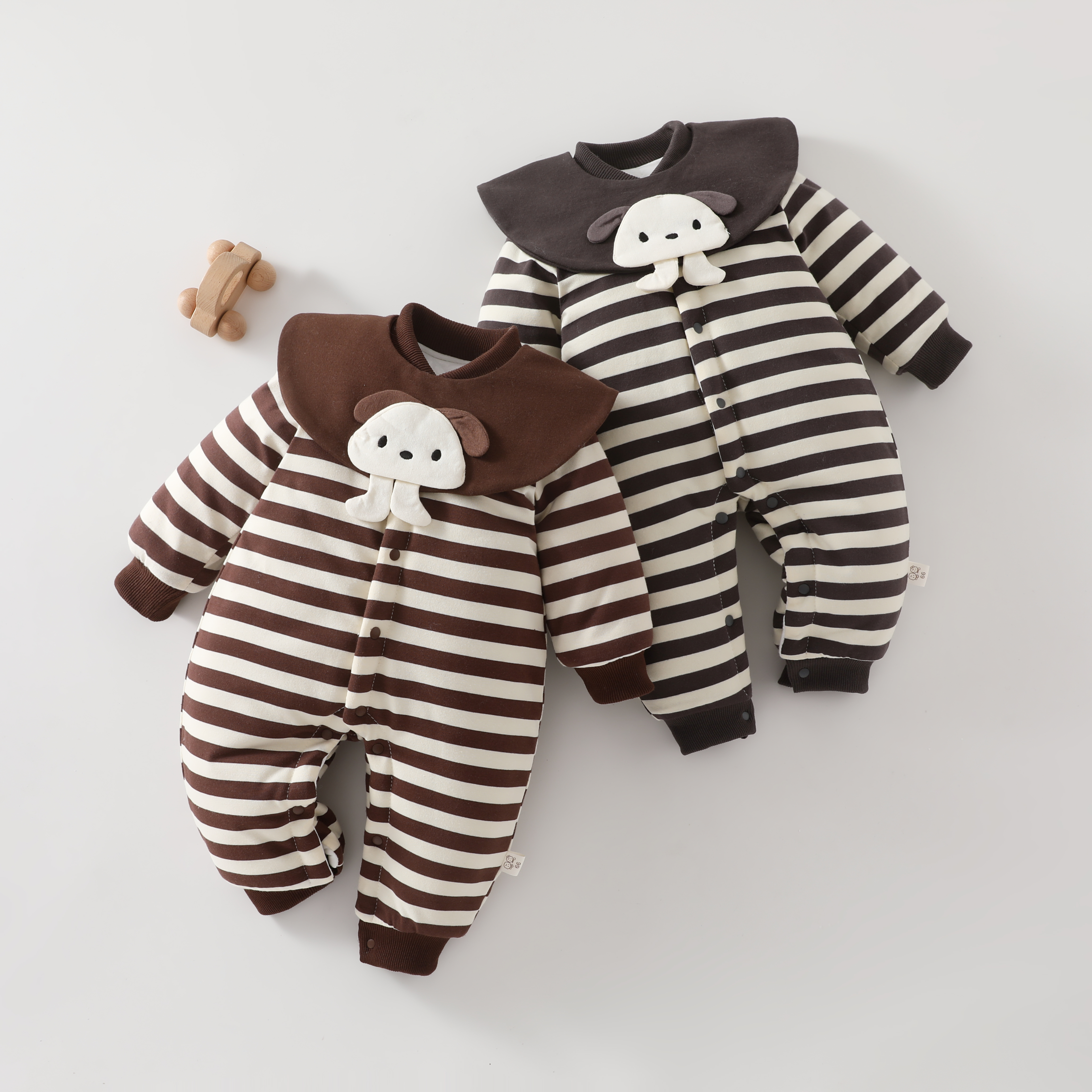 ins韩版婴儿爬服秋冬加厚宝宝连体衣口水巾保暖新生儿衣服条纹