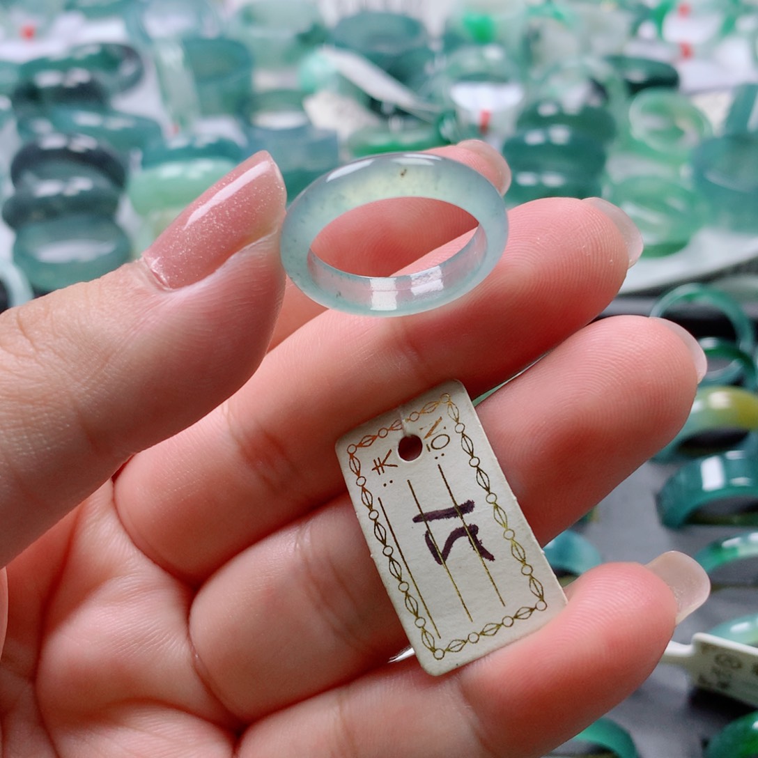 翡翠戒指未镶嵌戒指