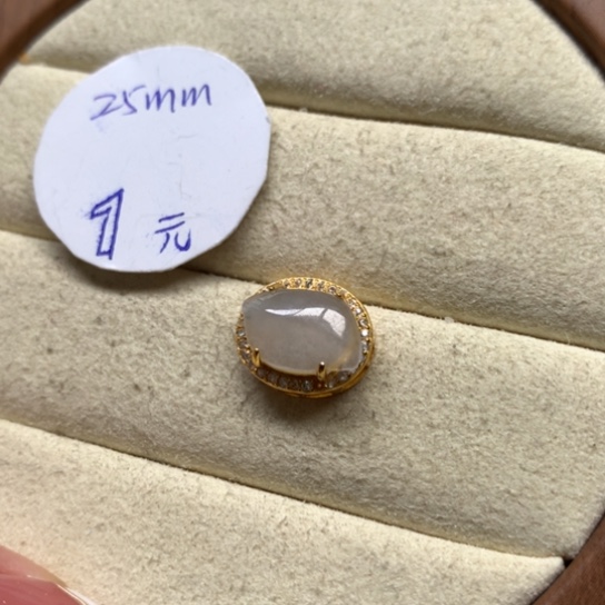 翡翠颈饰银S925镶嵌翡翠