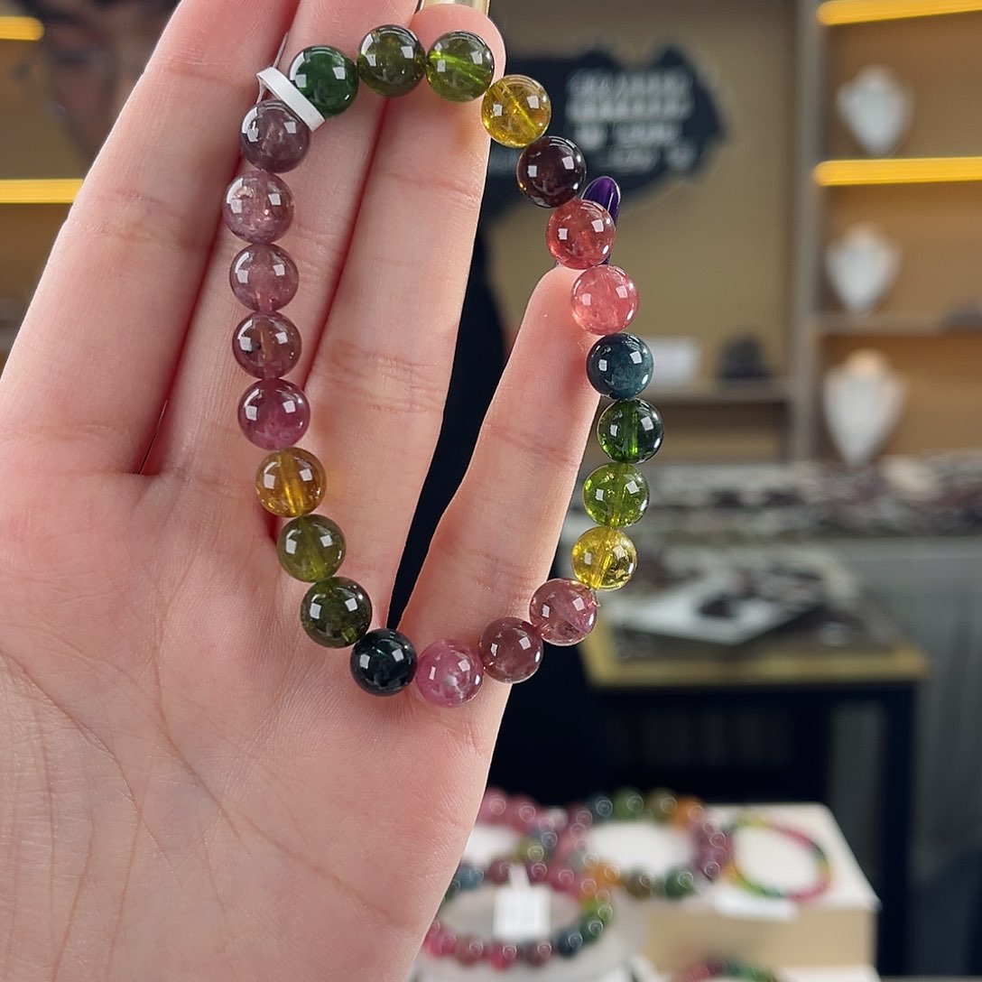 碧玺碧玺8mm（多样性发一件未镶嵌