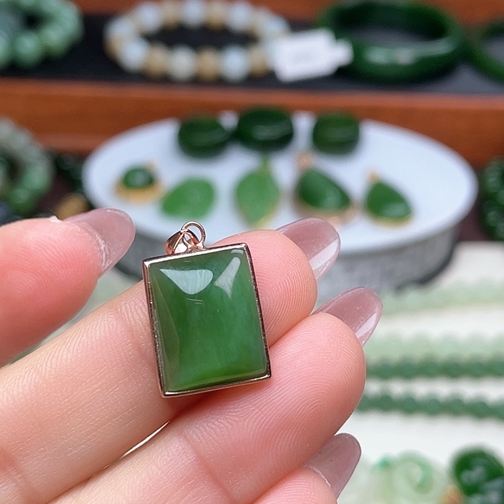 和田玉（碧玉）颈饰银S925镶嵌