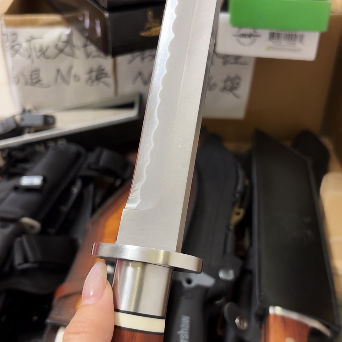 特制钢清仓特价一文字。