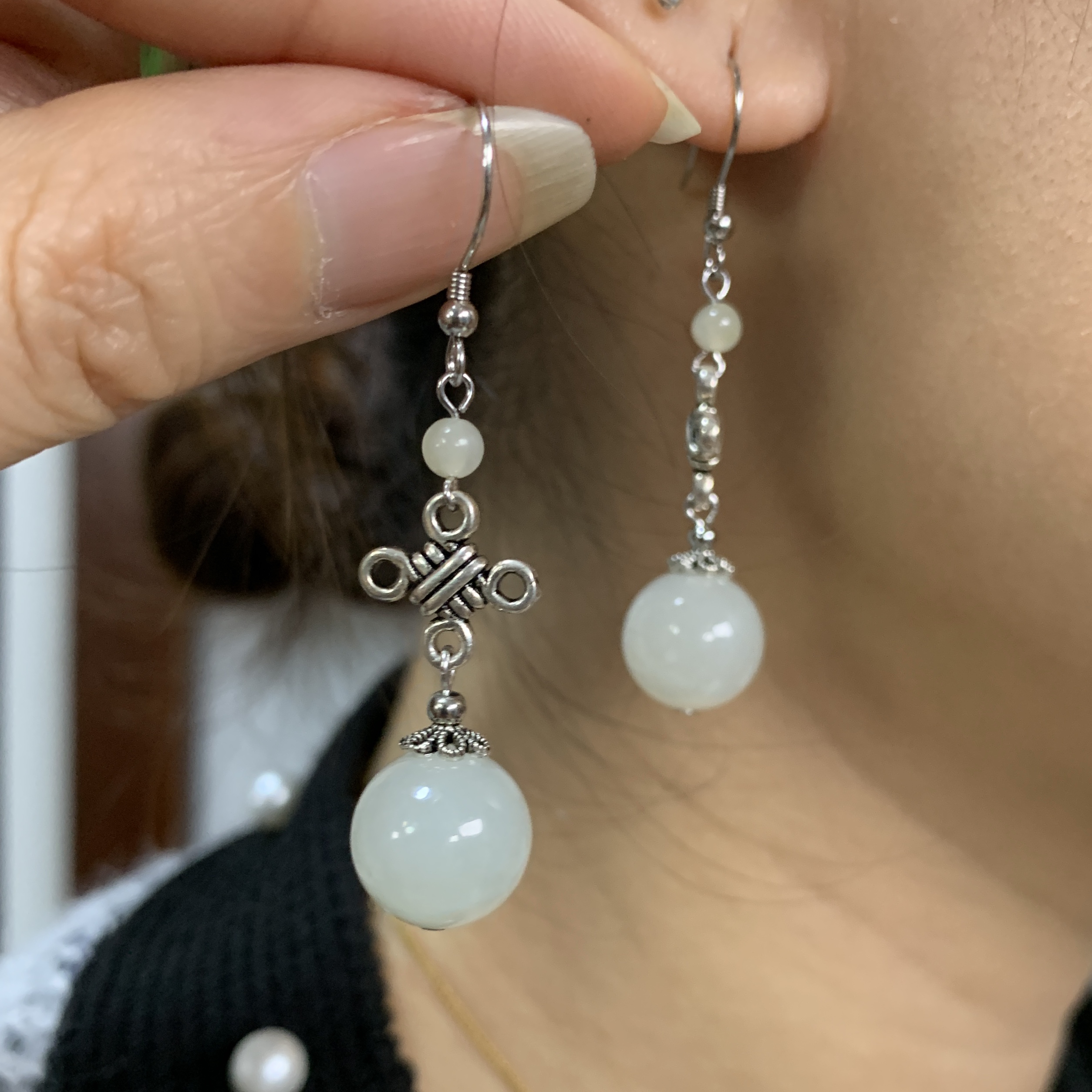 天然和田玉暖白卡12mm左右通体S925银国风气质耳环耳饰