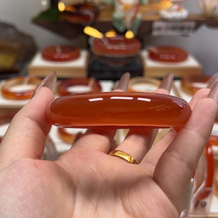 手镯玛瑙/玉髓未镶嵌