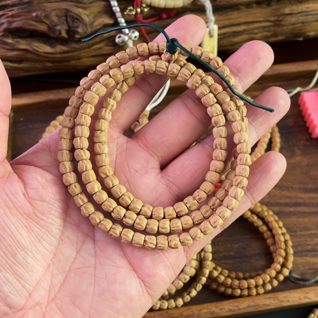 柏香籽/百香籽吊坠鳞****）