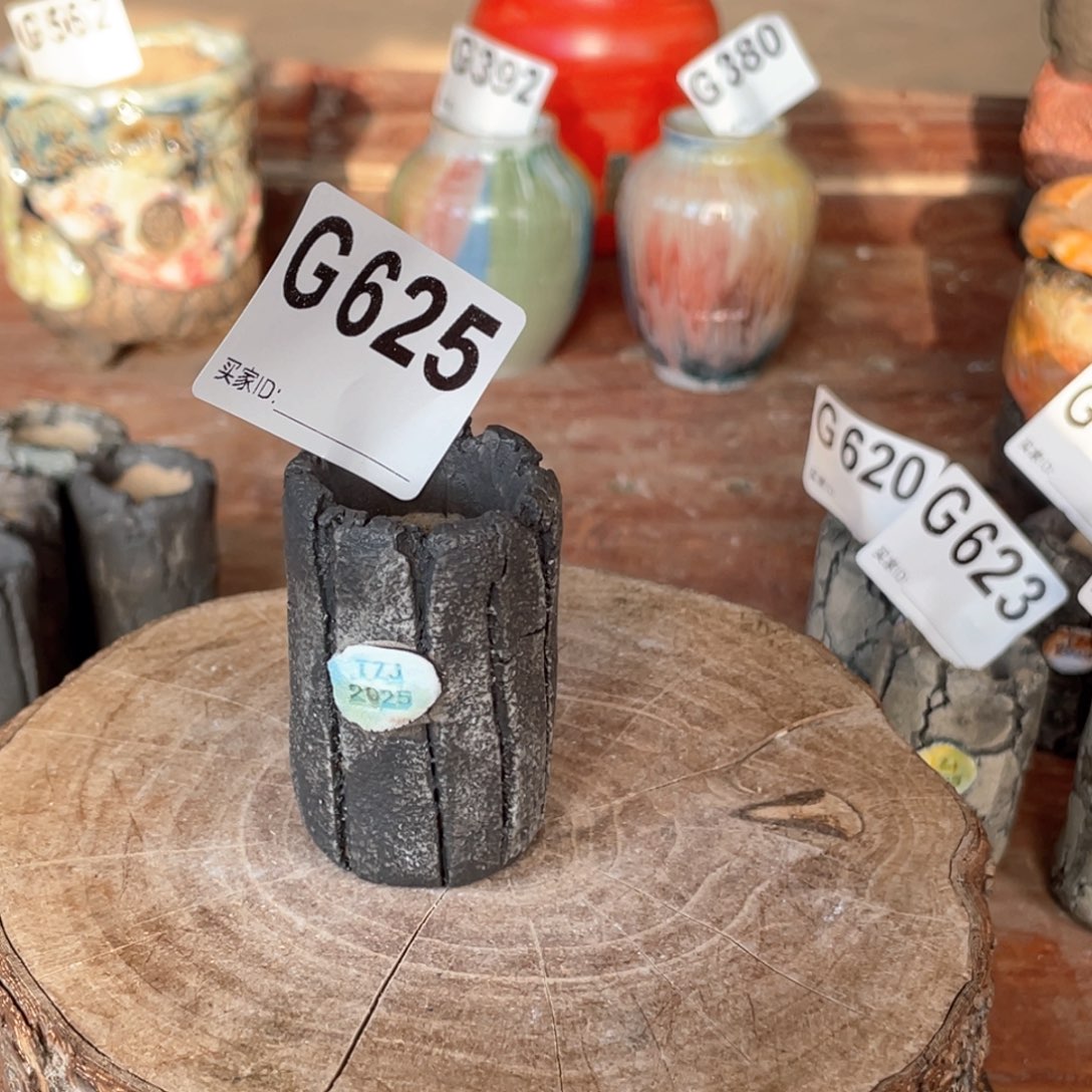 紫砂花盆独枝干内口2.5