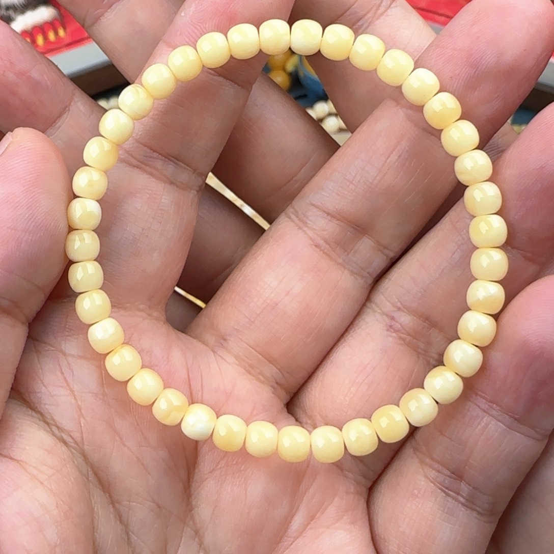 琥珀手链未镶嵌5咪