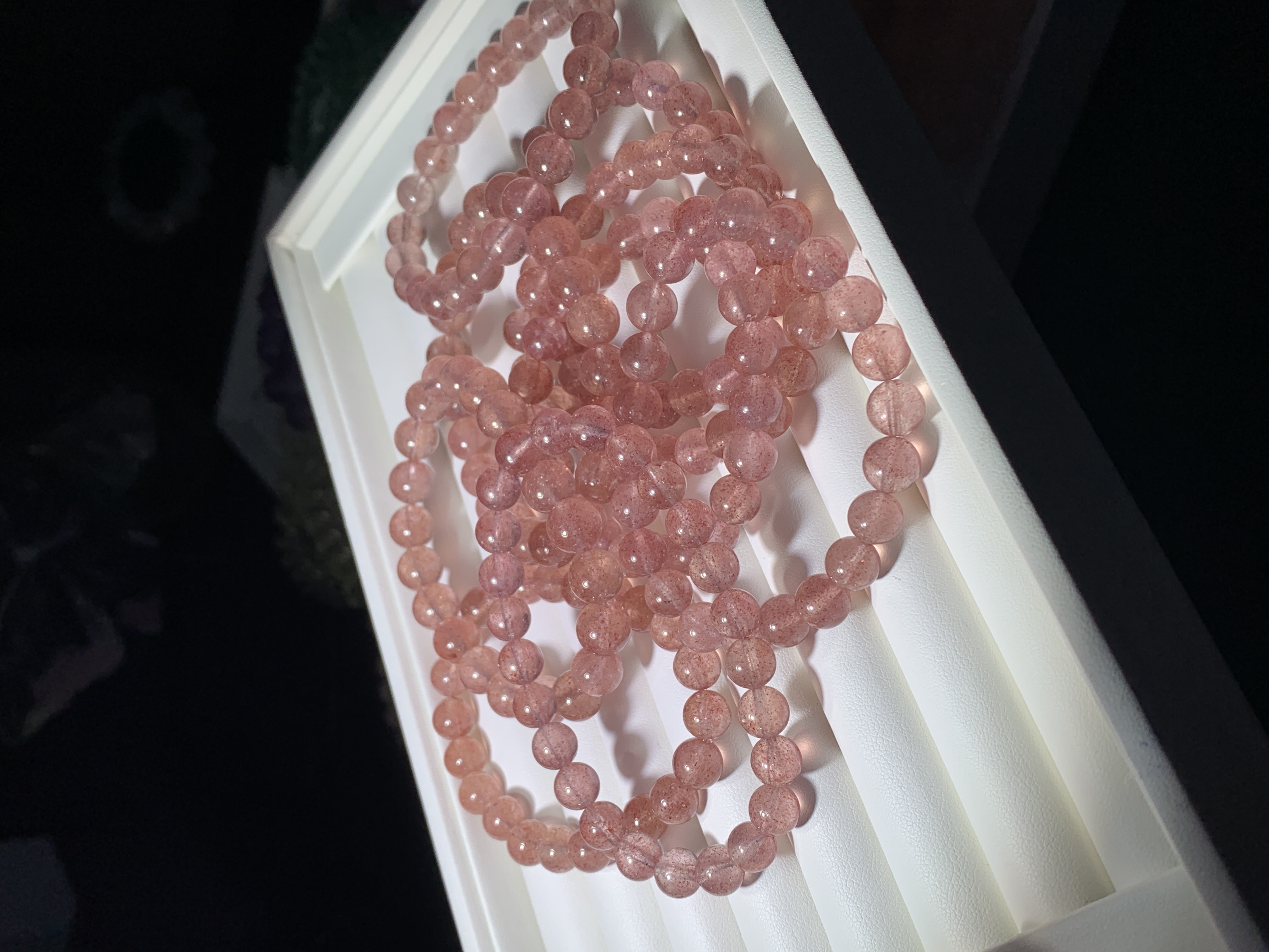 天然白水体草莓晶单圈手链   满满少女心  粉透 非纯净