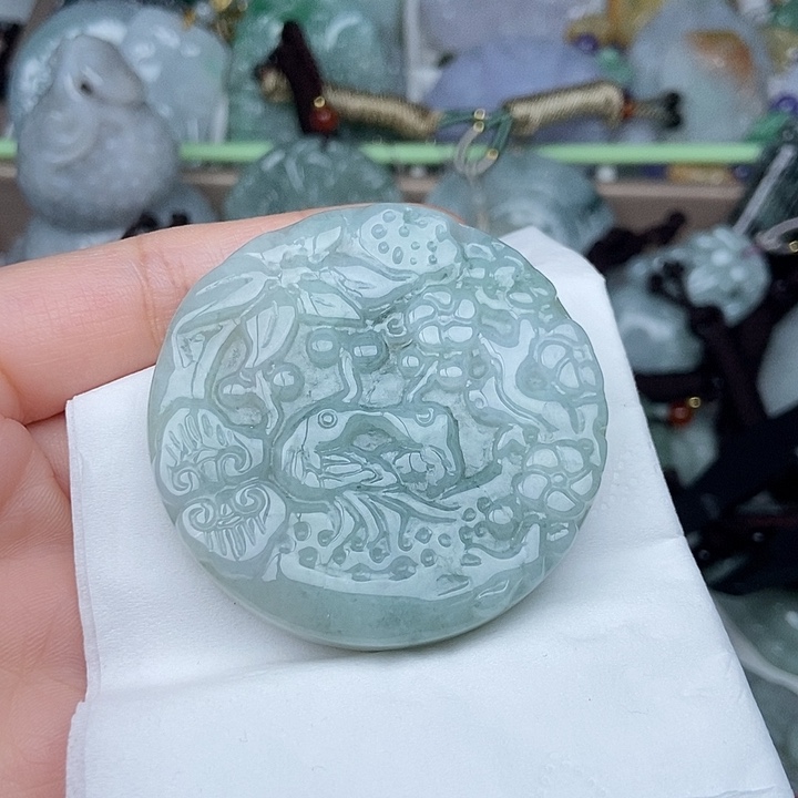 翡翠未镶嵌颈饰翡翠