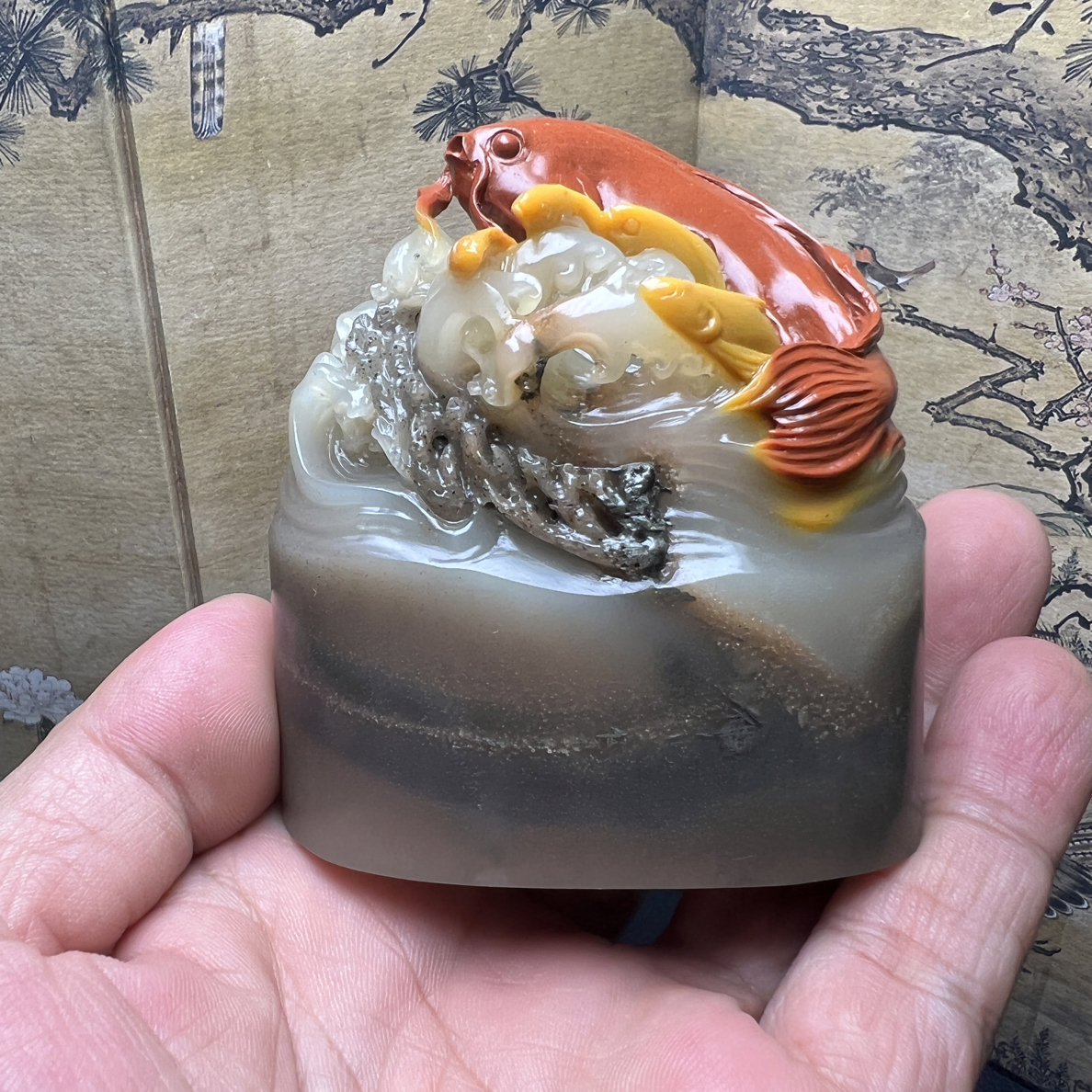 寿山石五彩鸡母窝椭圆印章
